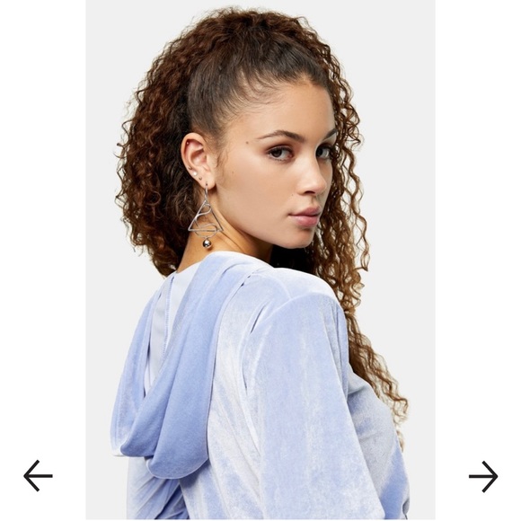 Must go before 27th! Topshop Velvet Cropped Hoodie Size 2 (brand new) - Picture 5 of 8